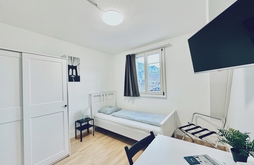 Balsthal Apartamento | Monteurzimmer - Worker's accommodation - ZIMMERzuVERMIETEN in Balsthal Solothurn