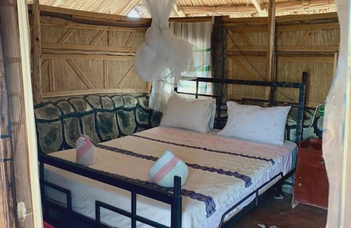 Afar Region Cabina | Doho lodge & Hotsprings