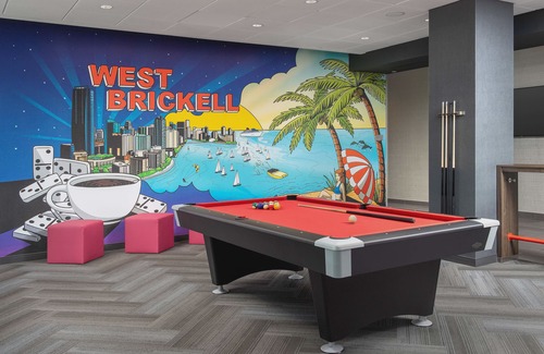 The Roads Hotel | Tru by Hilton Miami West Brickell