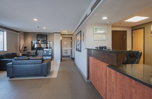 Kamloops Hotel | Super 8 by Wyndham Kamloops On The Hill