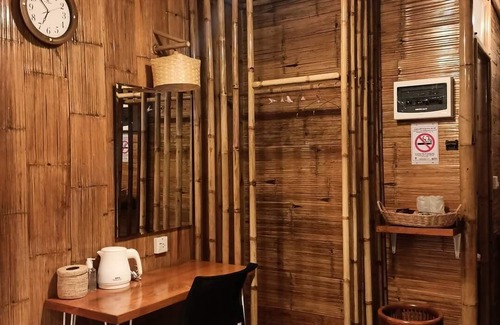 Surin Complejo | สวนเกษตรรักษ์ไผ่ Bamboo Conservation Farm