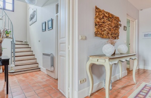 Neffies Cama Y Desayuno | Maison Dix Chambres d'hôtes et Espace SPA Bien être
