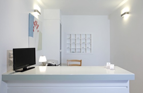Chrisopigi Hotel | Selana Suites