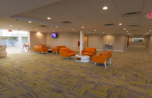 Dunmore Hotel | Holiday Inn Scranton East - Dunmore by IHG