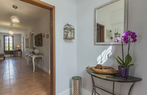 Neffies Cama Y Desayuno | Maison Dix Chambres d'hôtes et Espace SPA Bien être