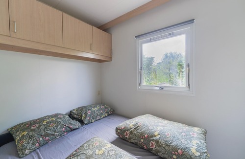 Stegeren Chalet De Esquí | Chalet in Stegeren near Forest and Pond