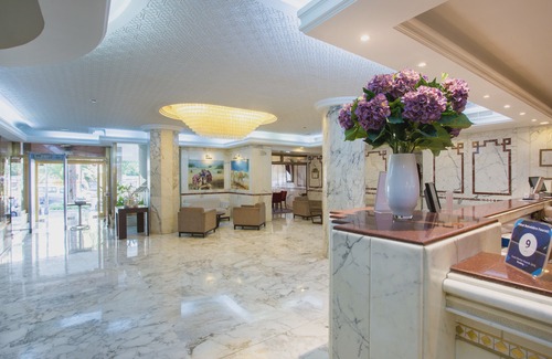 La Fayette Hotel | Hôtel Belvédère Fourati
