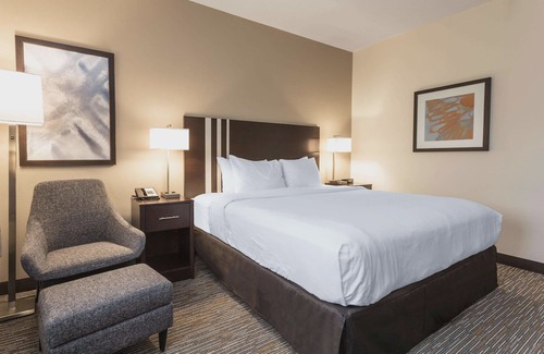 Gurnee Hotel | Wingate by Wyndham Gurnee