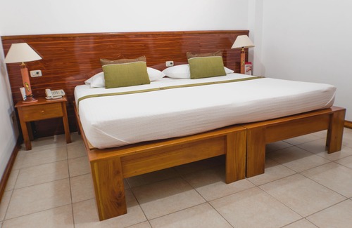 Kennedy Cama Y Desayuno | Hostal Macaw
