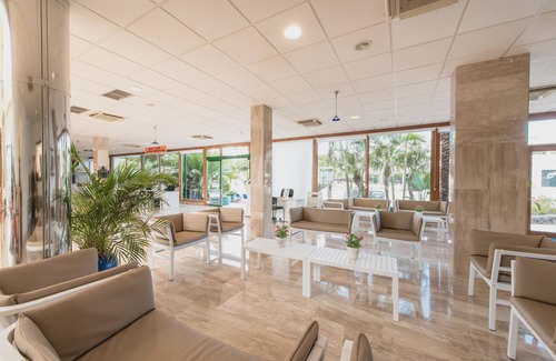 Playa Blanca Hotel | THB Royal