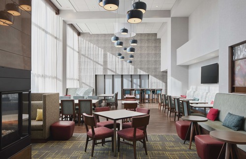 Franklin Hotel | Hampton Inn & Suites Franklin Indianapolis