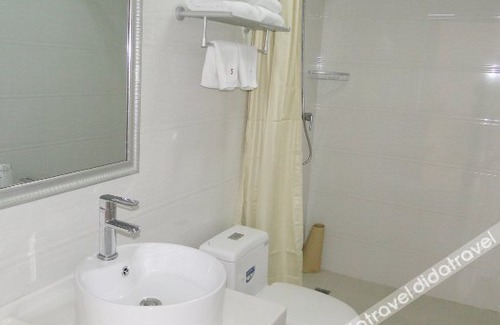 Hubin District Hotel | Lushan Hotel (Sanmenxia Liufeng Road)