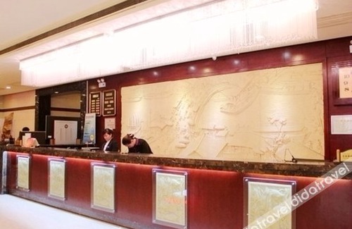 Hongqi District Hotel | Fulide Holiday Hotel (Pangdonglai Branch, Pingyuan Road, Xinxiang)