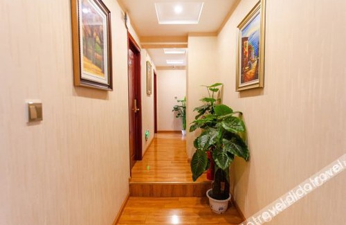 Ganzi County Hotel | Kangding Yuanfeng Homestay