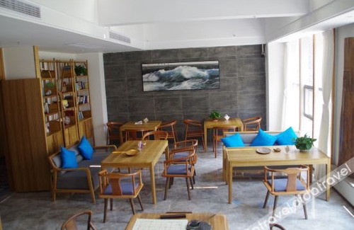 Jiangyang District Hotel | Yuzhou Dongguan Chan Mo Hotel (Jiangyang Zhangba Guiyuanlin Park Branch)