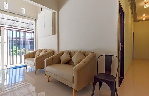 West Cirebon Hotel | RedDoorz Plus near RSUD Gunung Jati Cirebon