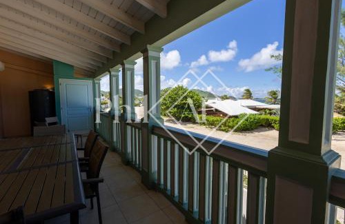 Bellevue Apartamento | 5 bed-rooms Beach-front Duplex of 189 m2 at Orient Beach
