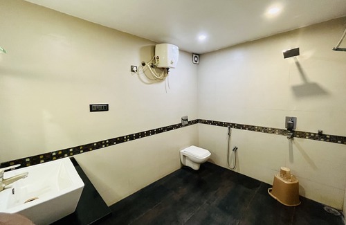 Brahmapur Hotel | Shankar Bhavan By Vinayak Hotels