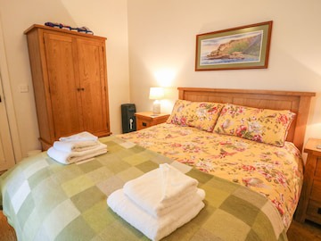 Broughshane Cabaña | Rosslare Cottage in Ballymena