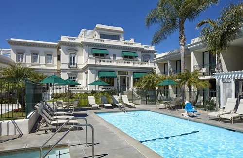 Coronado Casa | Look No More! 2 Units Close to USS Midway Museum! Onsite Pool and Parking!