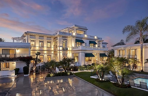 Coronado Casa | Across from Coronado Beach! w/ Heated Pool, Beach Access and Private Parking!