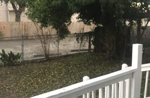 Central City Casa | 1 mile to DOWNTOWN