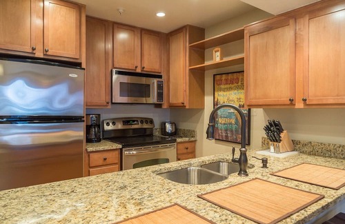 Glenwood Grove - North Iris Condominio | All-Inclusive luxury condo close to downtown Boulder Colorado