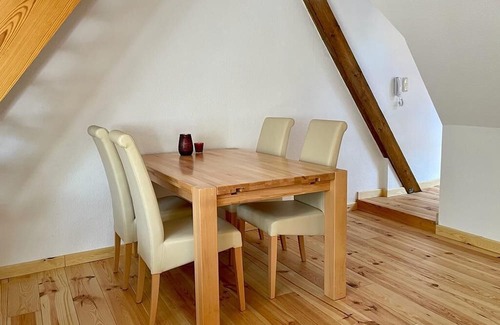 Quedlinburg Apartamento | Kaiserstube - Comfortable apartment with balcony in the heart of Quedlinburg