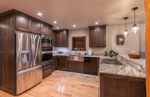 Saranac Lake Casa | Hummingbird Lodge- Lake Views