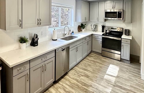 Astoria Casa | Charming Coastal 4BR Home Near Columbia River