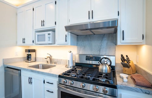 Carnelian Bay Casa | Dog Friendly Home Near Hiking/Biking Trails and Ski Resorts, EV charger