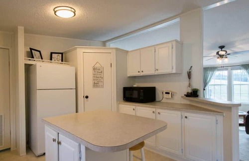 Hendersonville Casa | Hideaway@Prestwood Farm