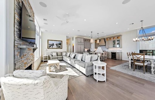 North Beach Haven Casa | Ocean Front w/ Elevator - 7BR, Kids Bunk Room, 6 Full, 2 Half Bath. Sleeps 18