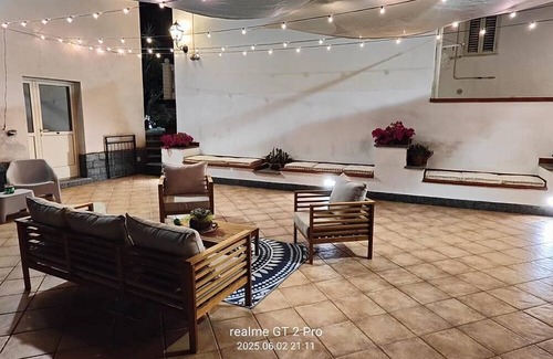 Carini Apartamento | Cute Deluxe cozy room with bathroom, kitchen and garden