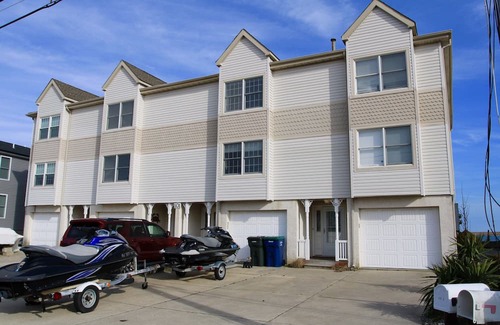 Brigantine Casa | Bayfront views