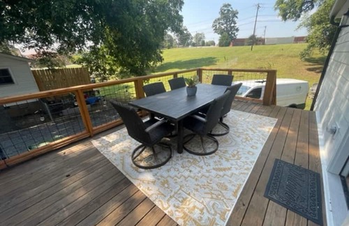Fort Mill Casa | COZY Downtown FORT MILL...1/2 block to MAIN STREET Restaurants* (3 bd, 2 ba)