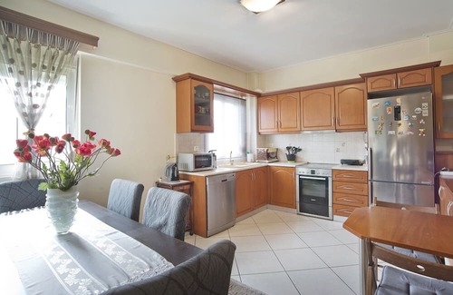 Khalandrion Apartamento | Paradeisos Modern, 2BR, 2BA, Fully Equipped