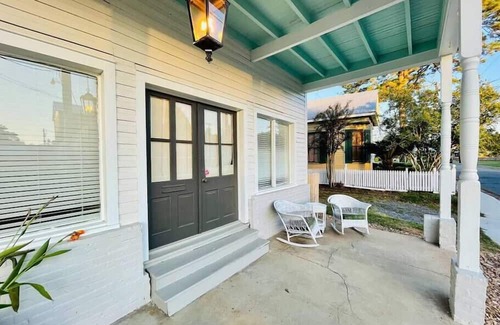 Breaux Bridge Apartamento | Suite at the Opera House