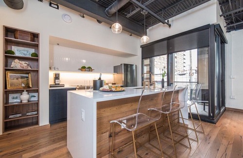 Downtown Apartamento | This serviced apartment is a 2 bedroom(s), 2 bathrooms, located in Lexington, KY.