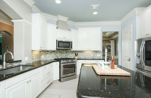 Clear Lake Shores Casa | Spacious, stylish & steps from the action—perfect for your next group getaway