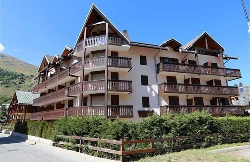 Valloire Apartamento | Centro estación, terraza, tv, local para esquís, 45m², Valloire