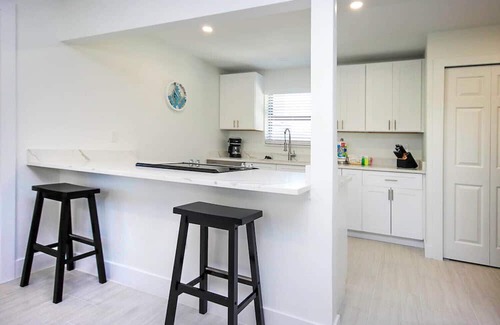 Sanibel Casa | Blind Pass E103 - over 1500 sq ft ~ 8 person occupancy