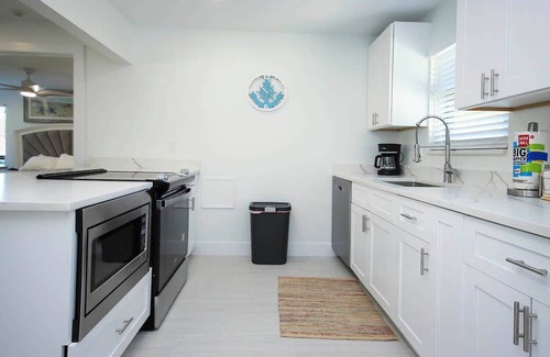 Sanibel Casa | Blind Pass E103 - over 1500 sq ft ~ 8 person occupancy