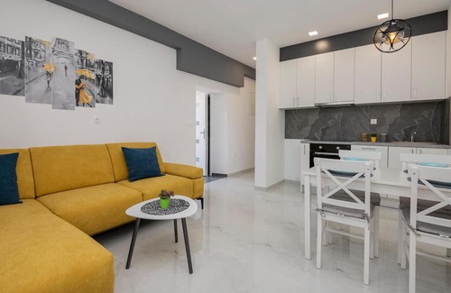 Veliki Prolog Casa | Impresionante casa en Veliki Prolog