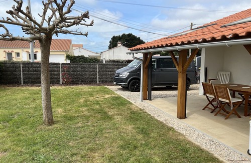 Saint-Hilaire-de-Riez Casa | Comfortable vacation home ideally located between beach and town center