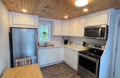 Sainte-Anne-de-Kent Casa | Cozy river view getaway along the Cocagne River.
