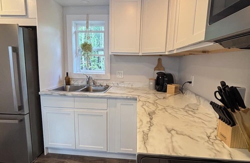 Sainte-Anne-de-Kent Casa | Cozy river view getaway along the Cocagne River.