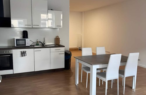 Warin Apartamento | Apartment 'Mühlentor Am Wariner See' with Wi-Fi