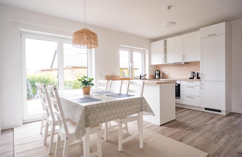 Sankt Michaelisdonn Casa | Spacious holiday/fitter's house Wackenhuus 6 in Albersdorf for up to 6 people