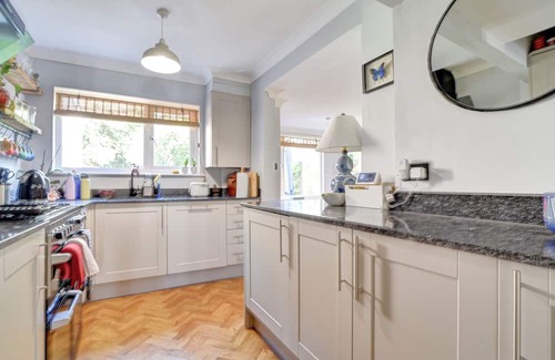Felsted Casa | Charming 4 bedroom home in Felsted